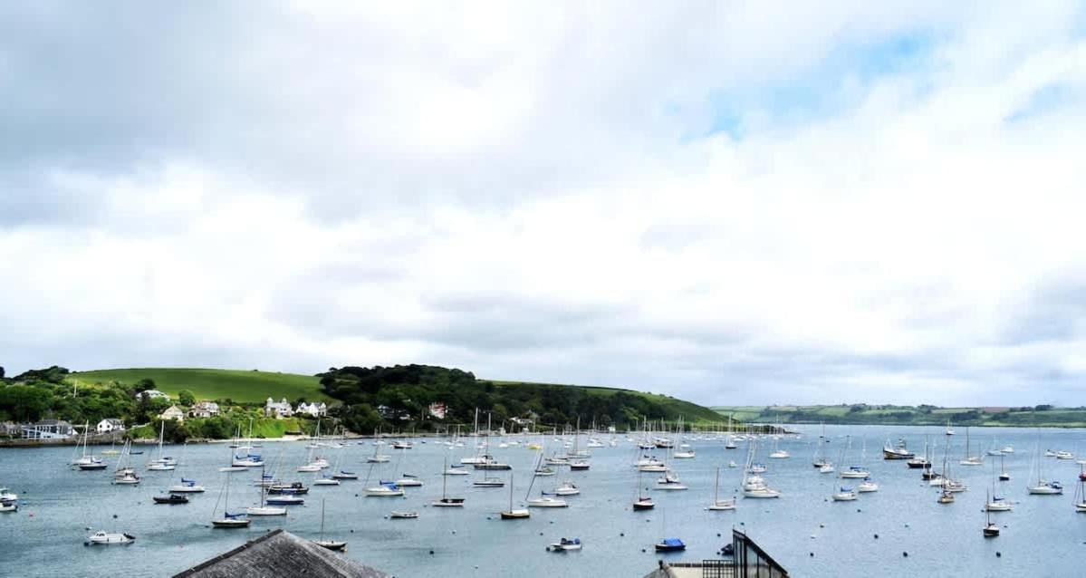 Breathtaking High Street Townhouse With Stunning Sea Views At 'The Old Fishermans Townhouse' Falmouth Eksteriør billede