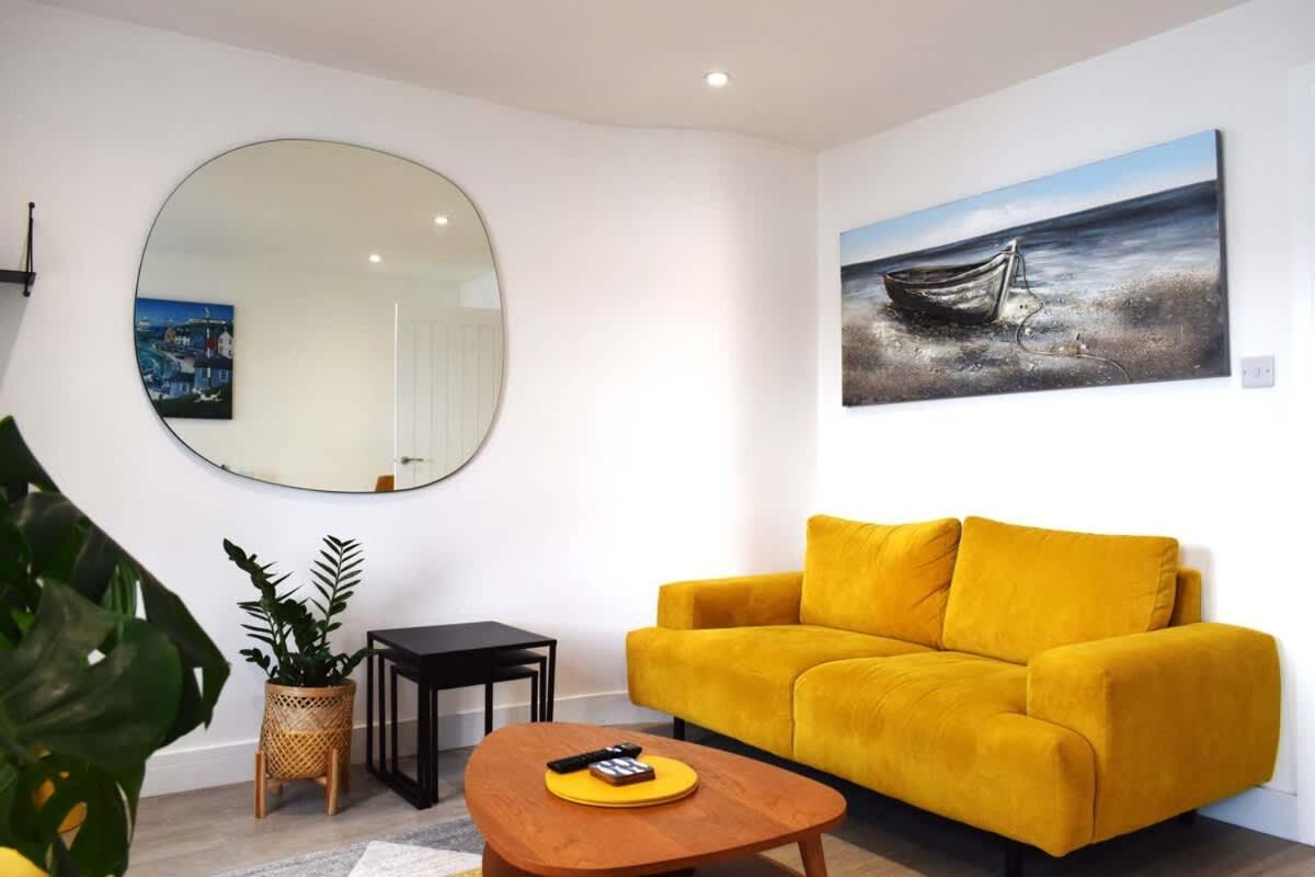 Breathtaking High Street Townhouse With Stunning Sea Views At 'The Old Fishermans Townhouse' Falmouth Eksteriør billede