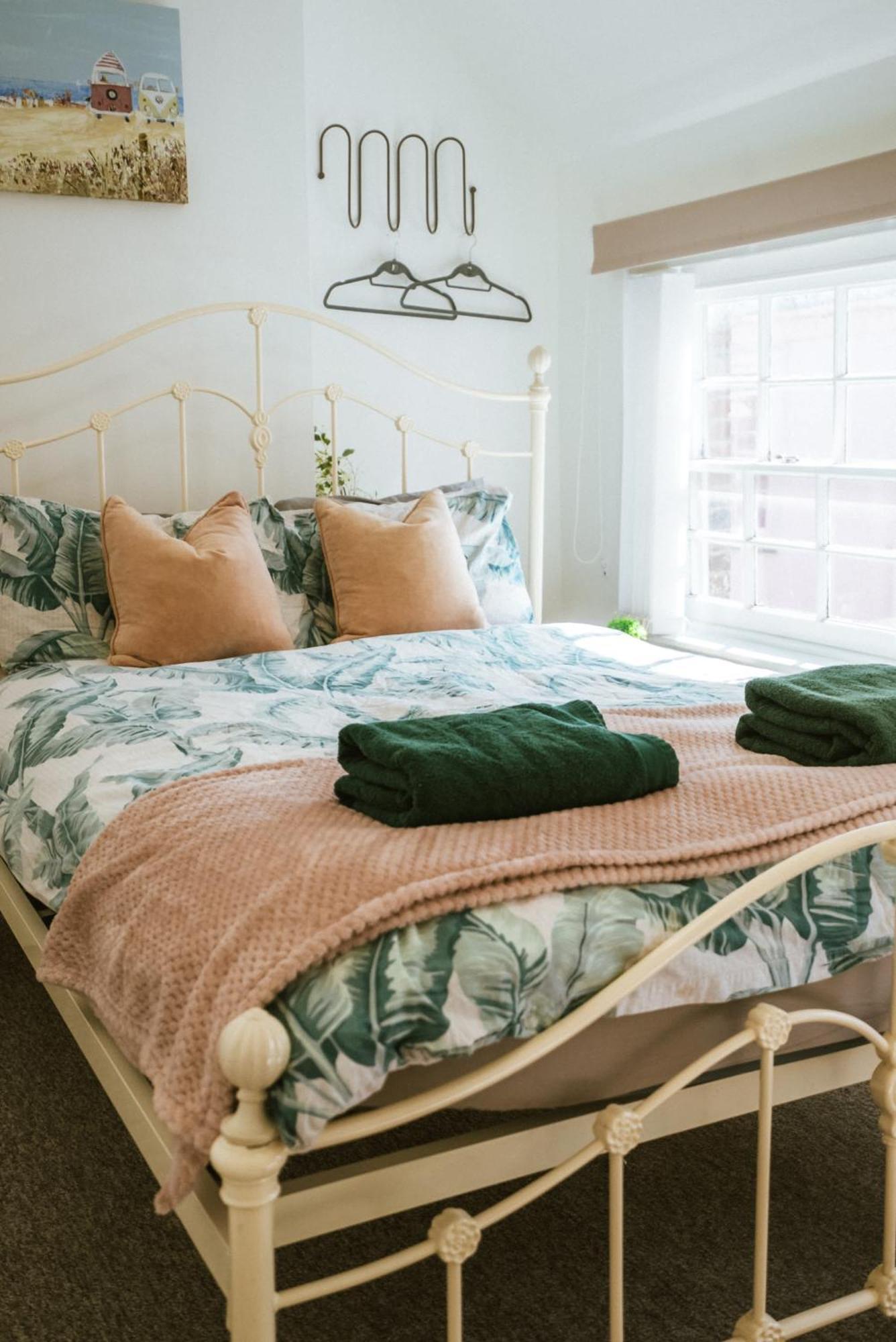 Breathtaking High Street Townhouse With Stunning Sea Views At 'The Old Fishermans Townhouse' Falmouth Eksteriør billede